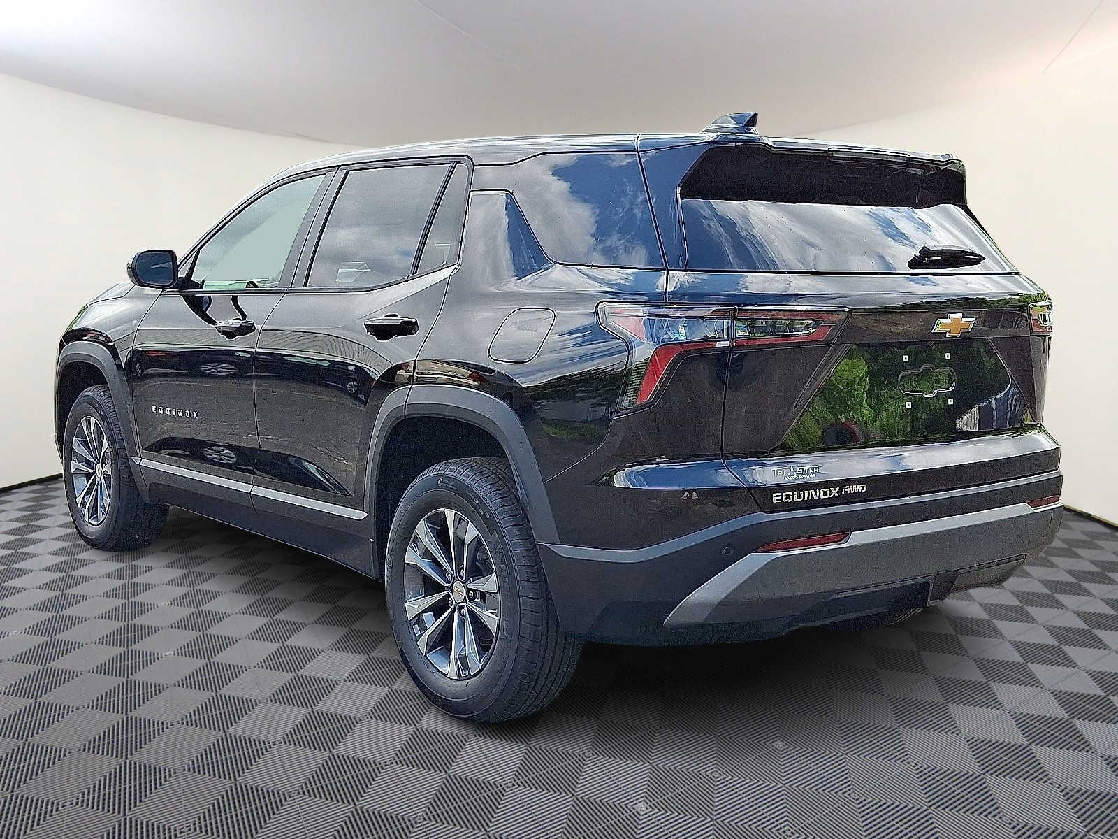 2026 Chevrolet Equinox AWD LT Image 7 of 20