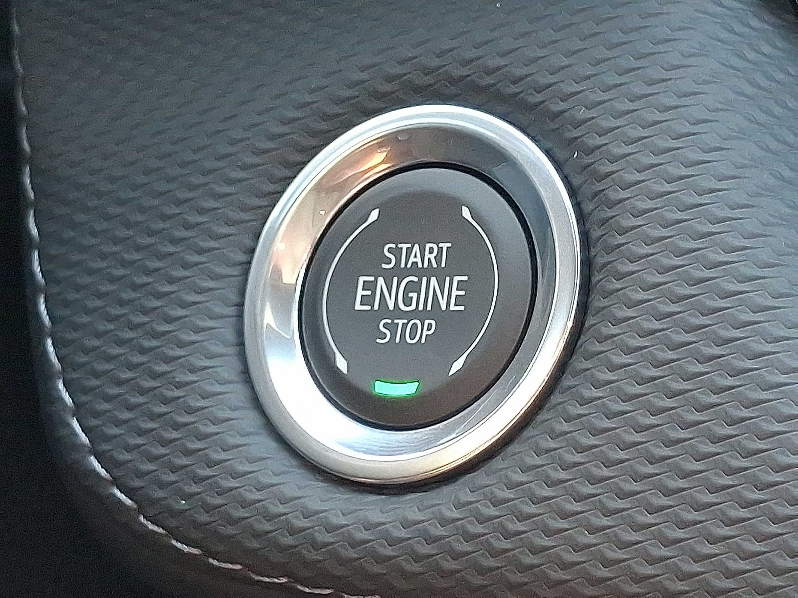 2026 Chevrolet Equinox AWD LT Image 15 of 20