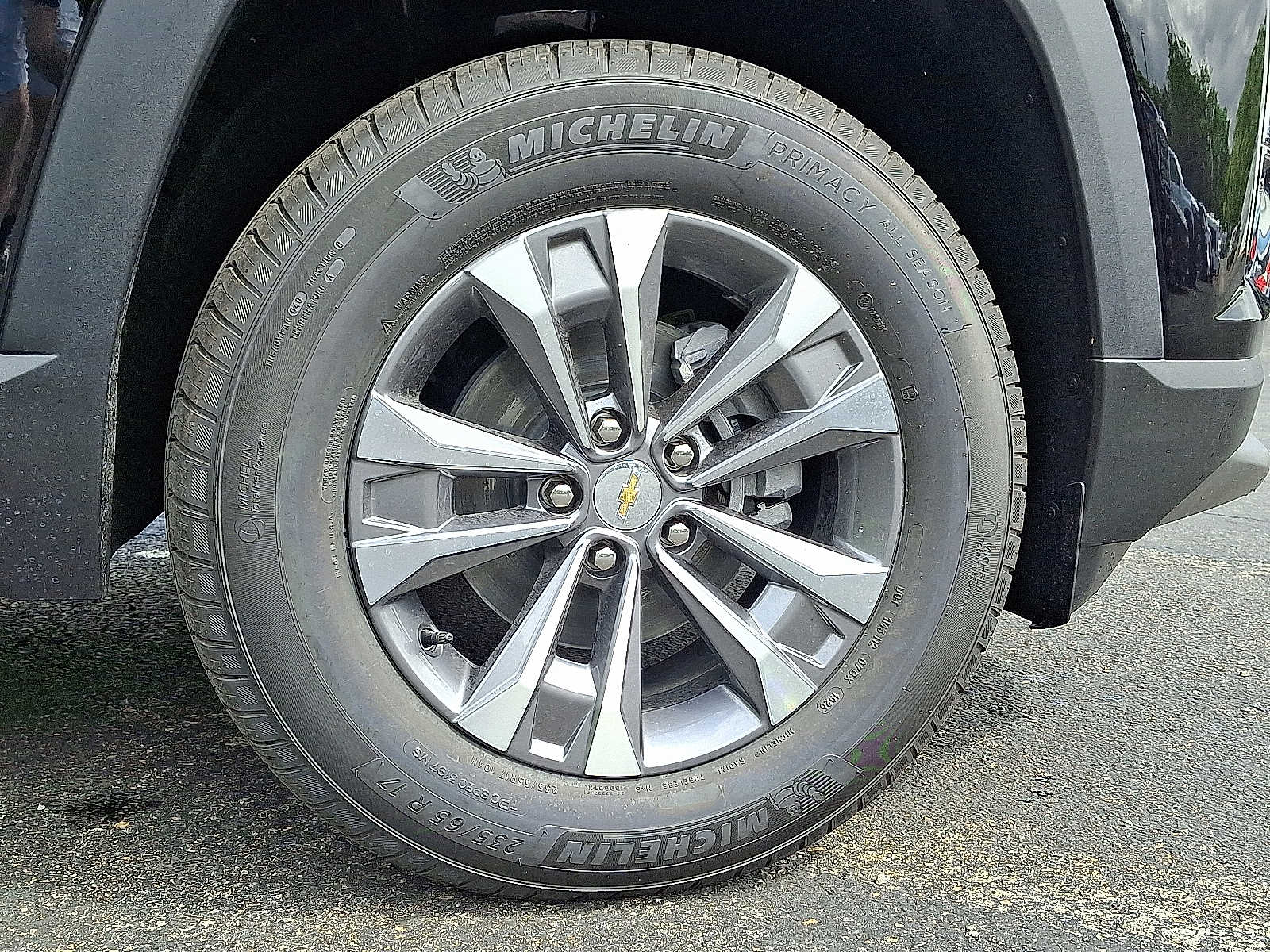 2026 Chevrolet Equinox AWD LT Image 8 of 20