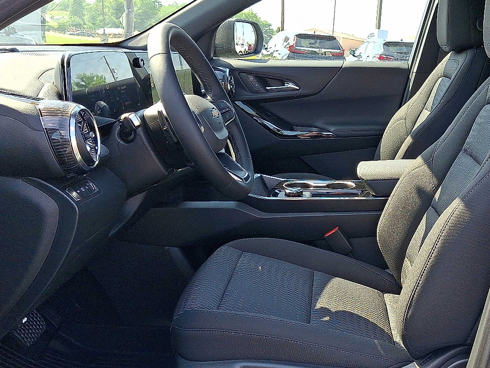 2026 Chevrolet Equinox AWD LT Image 10 of 20