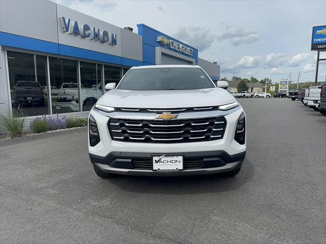 2026 Chevrolet Equinox AWD LT Image 2 of 25