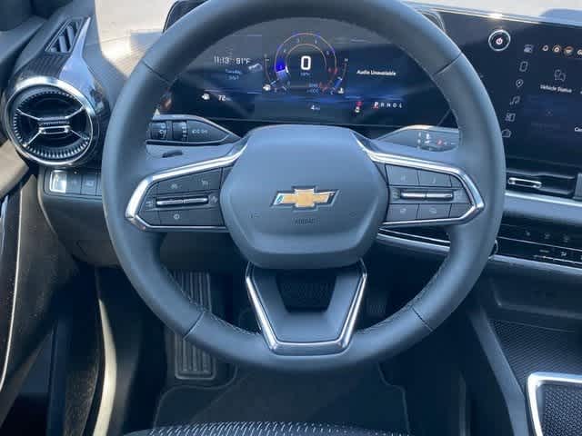 Vehicle image 11 of 21