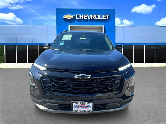 2026 Chevrolet Equinox FWD LT Image 2 of 33