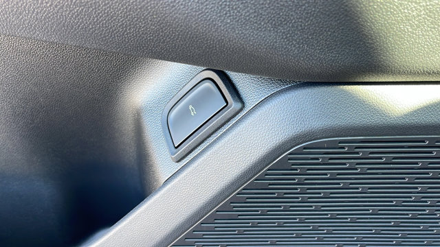 2026 Chevrolet Equinox FWD LT Image 21 of 33