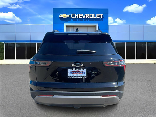 2026 Chevrolet Equinox FWD LT Image 7 of 33