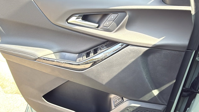 2026 Chevrolet Equinox FWD LT Image 24 of 33