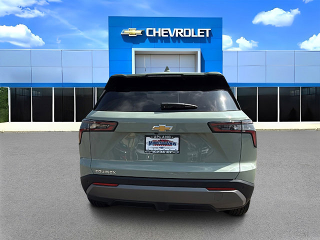 2026 Chevrolet Equinox FWD LT Image 8 of 33