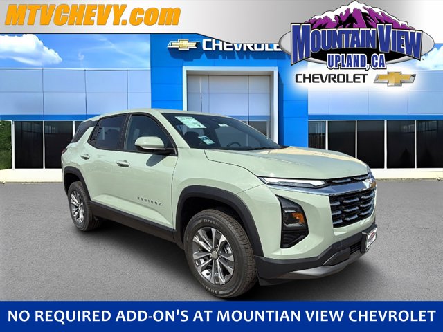 2026 Chevrolet Equinox FWD LT Image 2 of 33