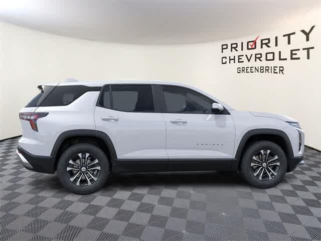 2026 Chevrolet Equinox FWD LT Image 6 of 24