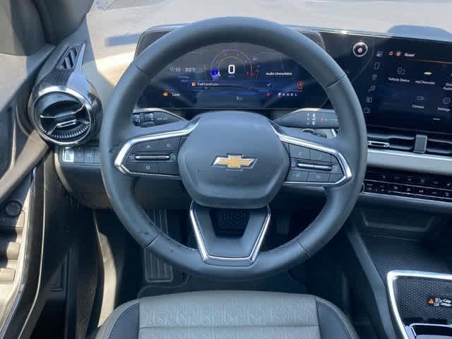 Vehicle image 10 of 22