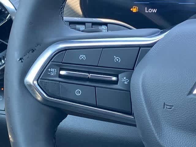 Vehicle image 21 of 22