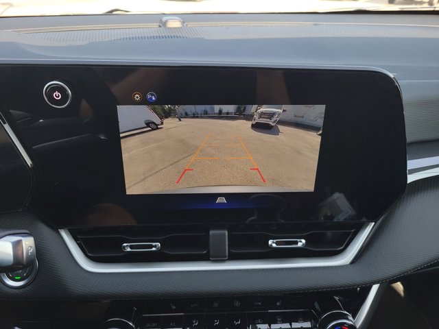 2026 Chevrolet Equinox FWD LT Image 9 of 13