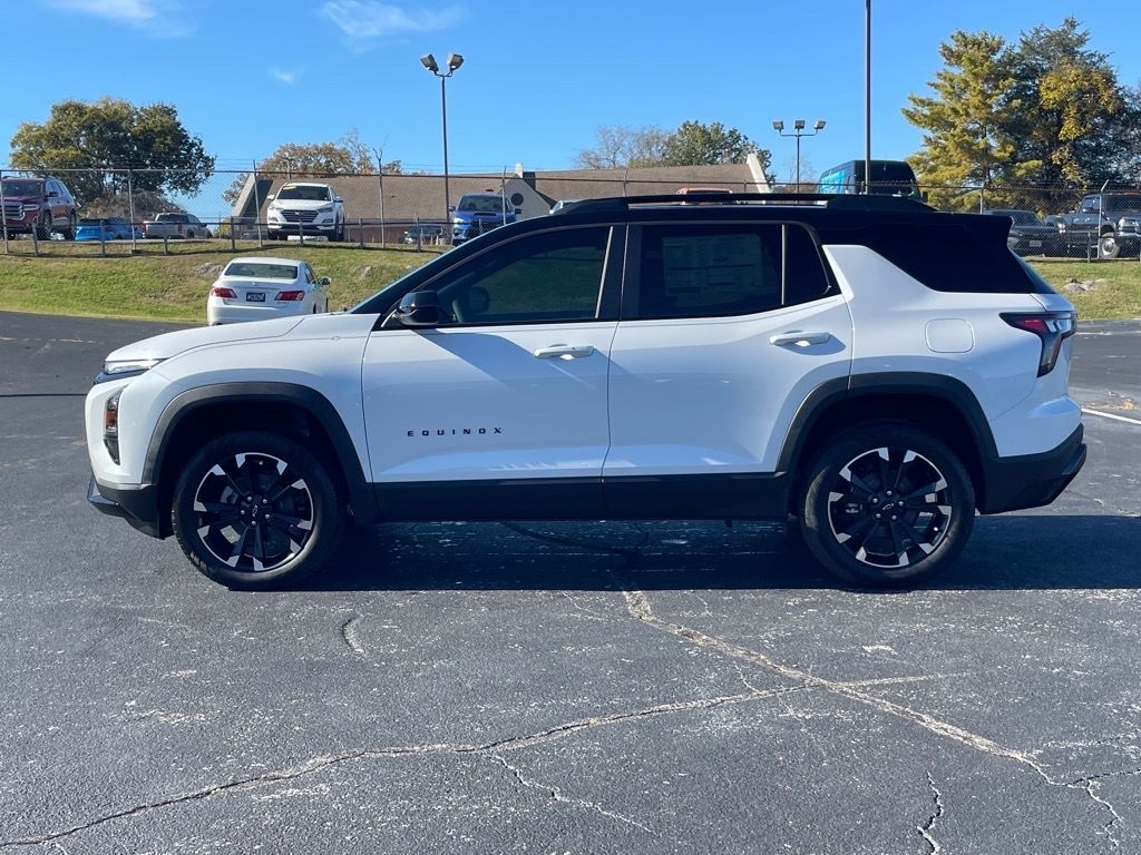 2026 Chevrolet Equinox FWD RS Image 8 of 25