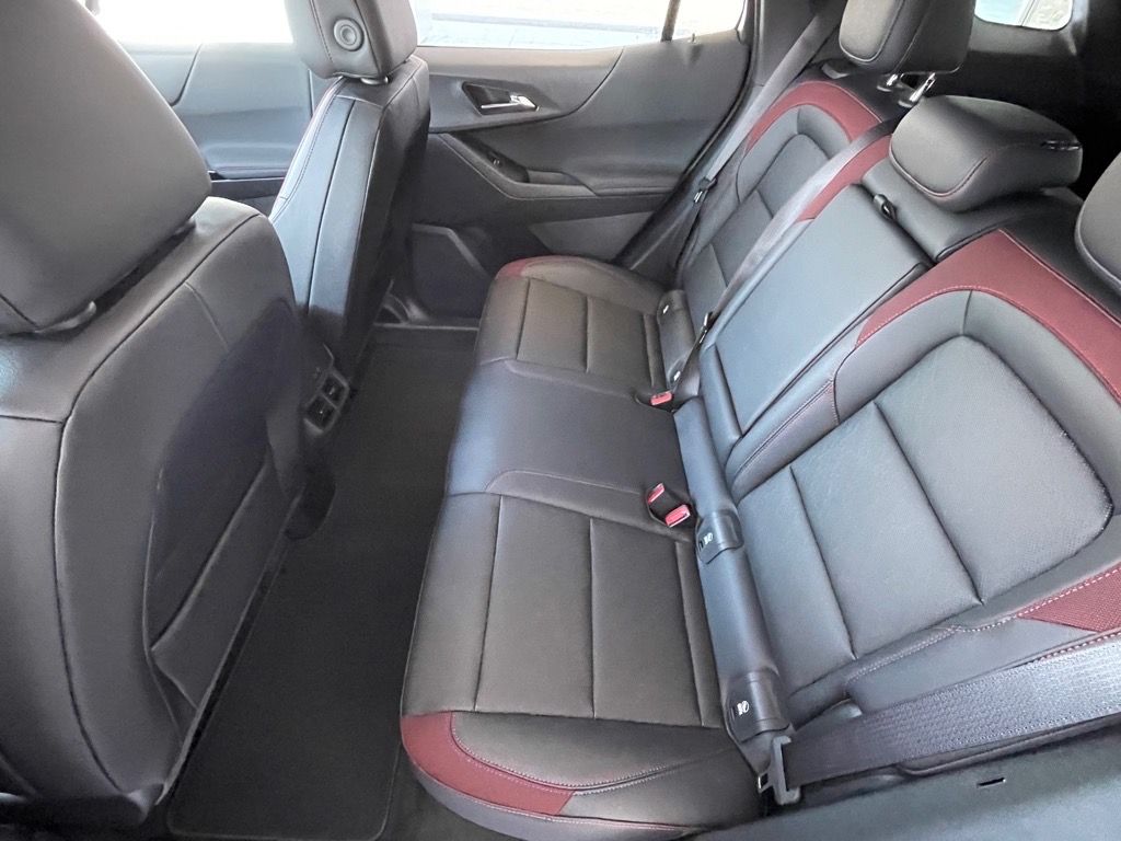 2026 Chevrolet Equinox FWD RS Image 12 of 25