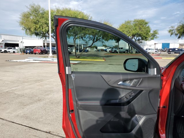 2026 Chevrolet Equinox FWD RS Image 14 of 30