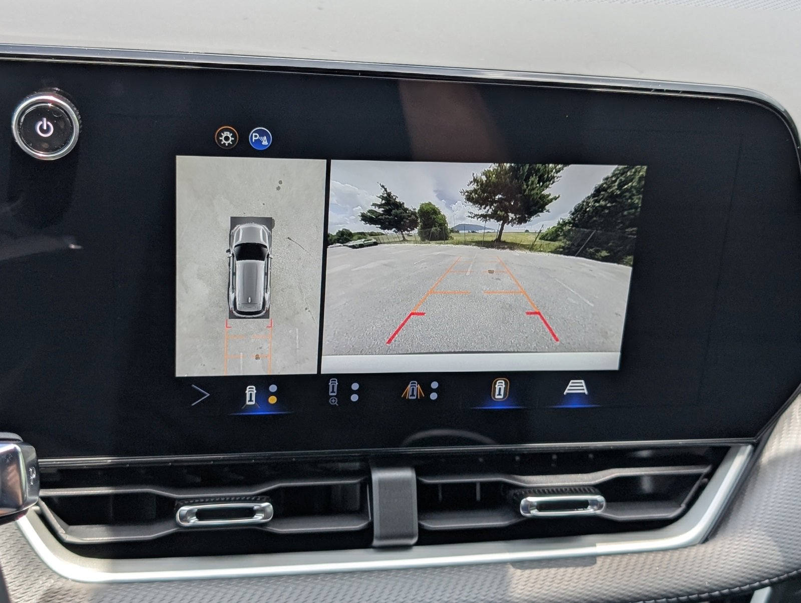 Vehicle image 10 of 24