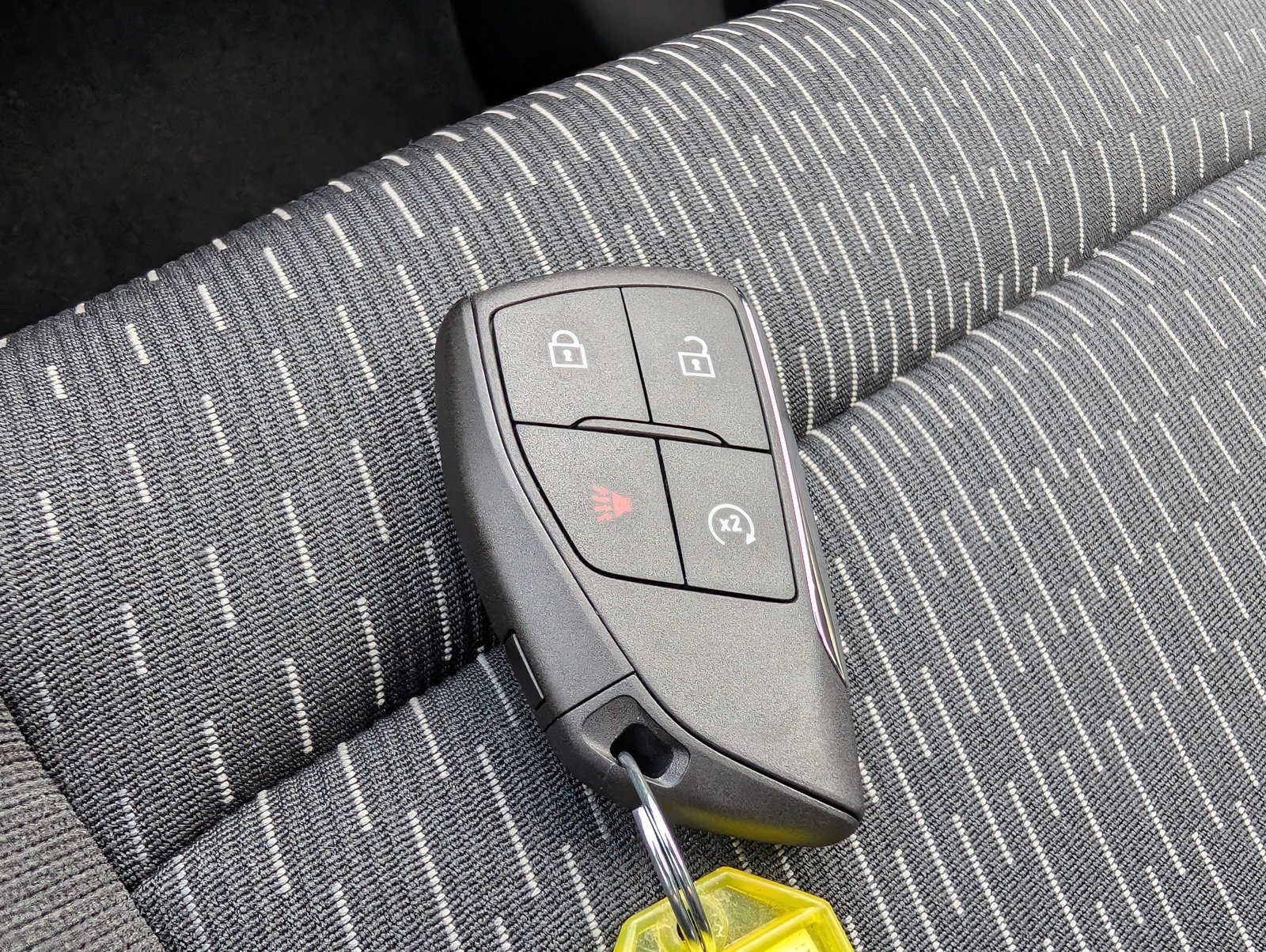 Vehicle image 14 of 24