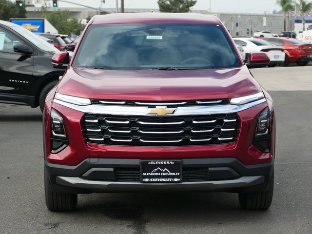 2026 Chevrolet Equinox FWD LT Image 2 of 28