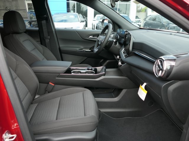 2026 Chevrolet Equinox FWD LT Image 15 of 28