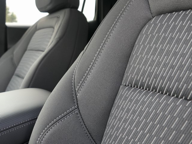 2026 Chevrolet Equinox FWD LT Image 14 of 28