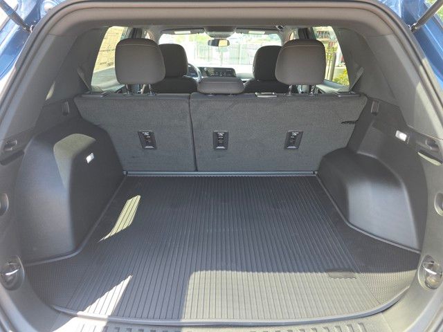 2026 Chevrolet Equinox FWD LT Image 8 of 28