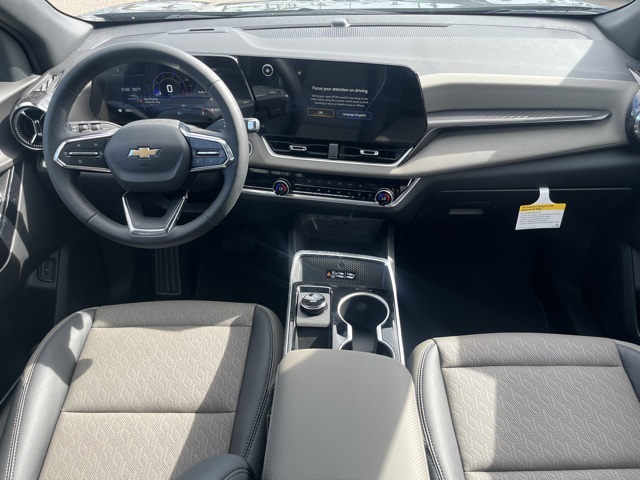 2026 Chevrolet Equinox FWD LT Image 13 of 23