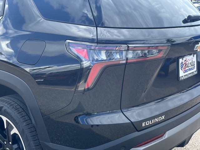 2026 Chevrolet Equinox FWD LT Image 19 of 23