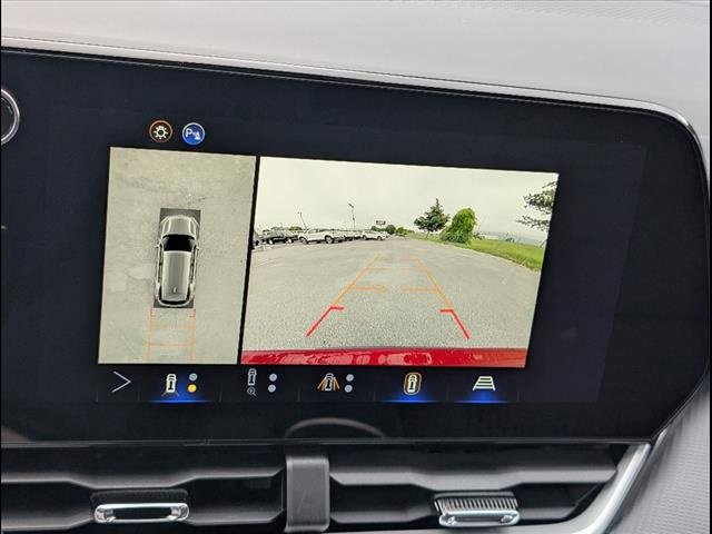 Vehicle image 10 of 27