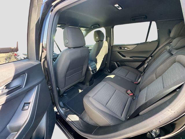 2026 Chevrolet Equinox FWD LT Image 13 of 30