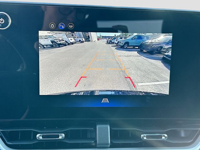 2026 Chevrolet Equinox FWD LT Image 22 of 30