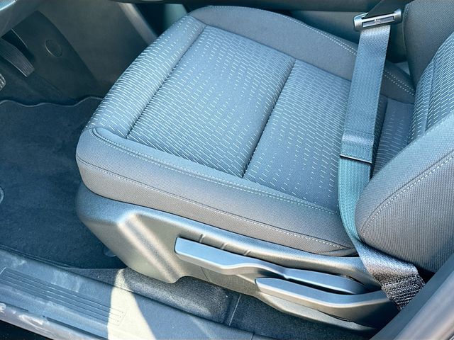 2026 Chevrolet Equinox FWD LT Image 26 of 30