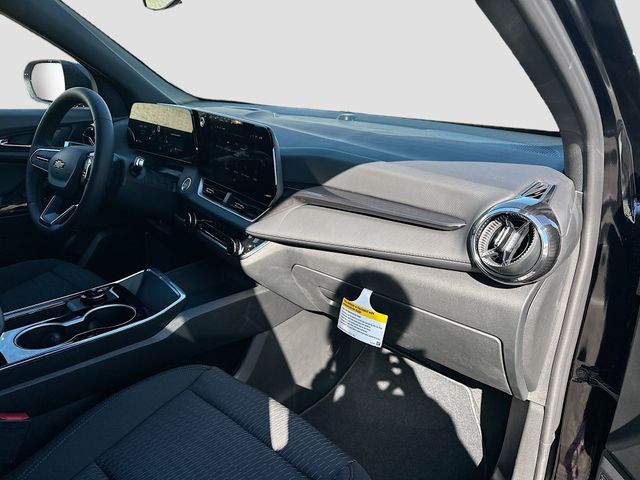 2026 Chevrolet Equinox FWD LT Image 17 of 30