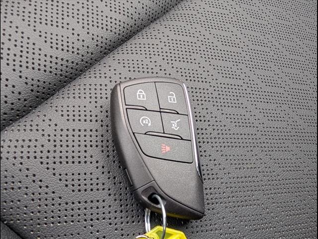 Vehicle image 23 of 26