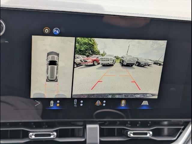 Vehicle image 10 of 26