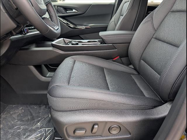 Vehicle image 6 of 26