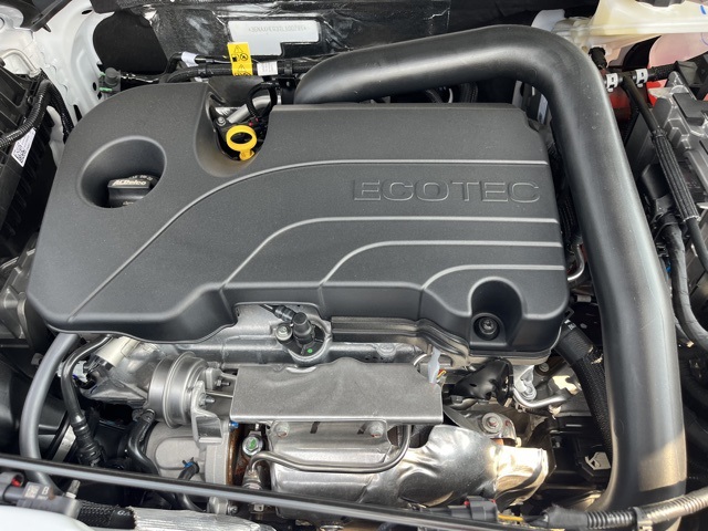 2026 Chevrolet Equinox FWD LT Image 6 of 23