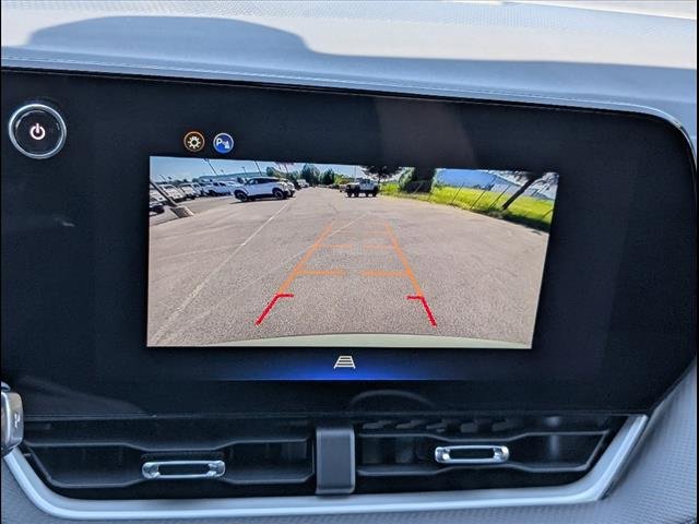 Vehicle image 11 of 24