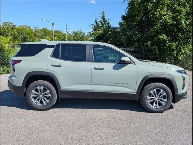 Vehicle image 3 of 24