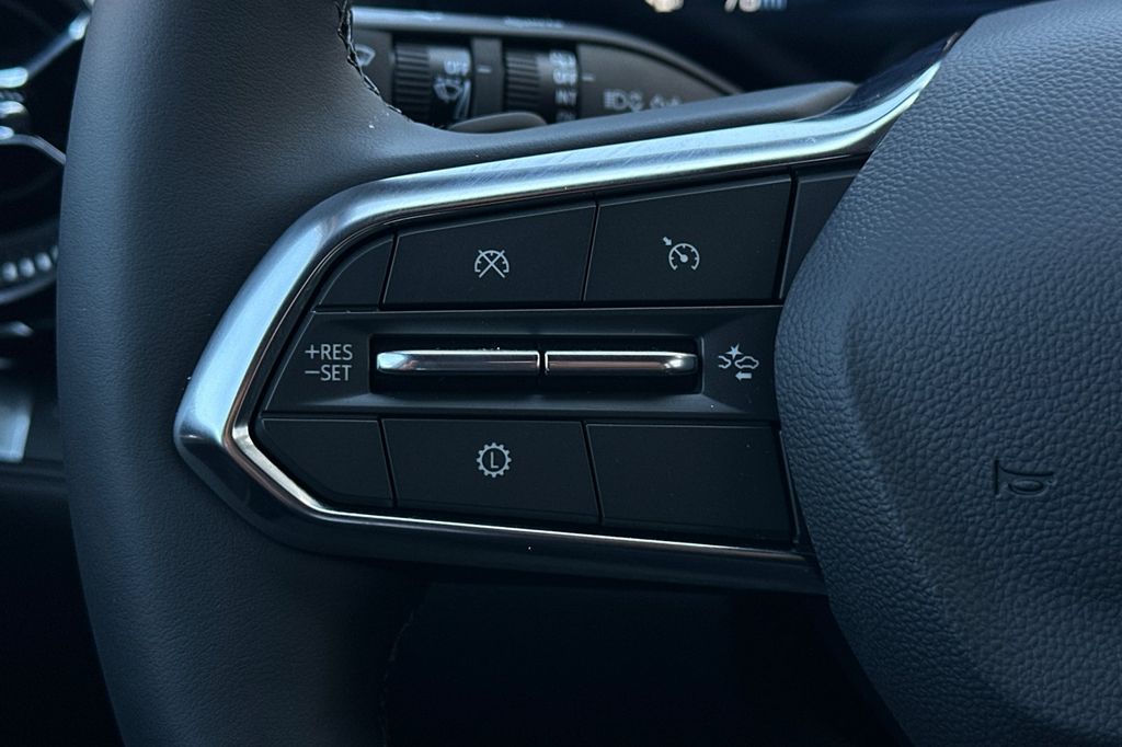 2026 Chevrolet Equinox FWD LT Image 28 of 36