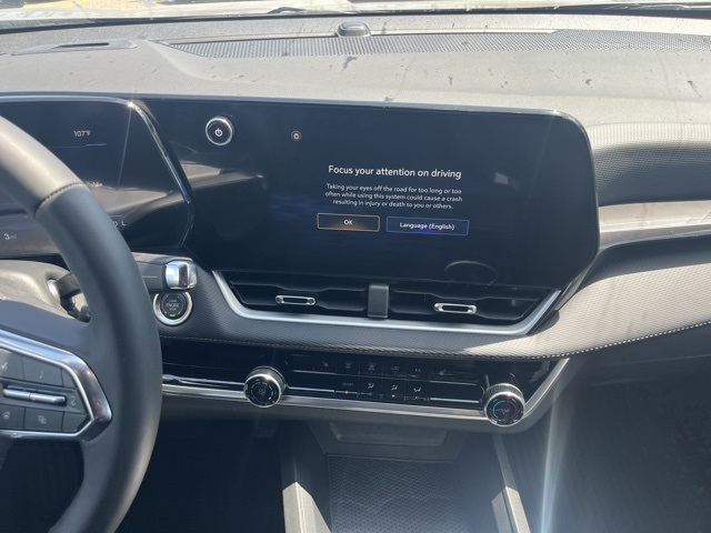 2026 Chevrolet Equinox FWD LT Image 17 of 23