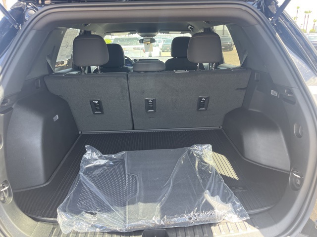 2026 Chevrolet Equinox FWD LT Image 9 of 23