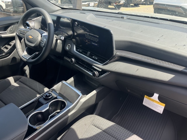 2026 Chevrolet Equinox FWD LT Image 13 of 23