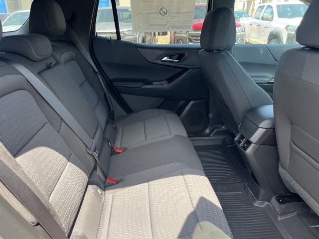 2026 Chevrolet Equinox FWD LT Image 11 of 23