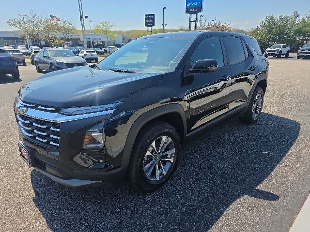 2026 Chevrolet Equinox AWD LT Image 1 of 31
