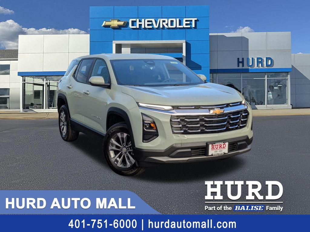 2026 Chevrolet Equinox AWD LT Image 3 of 36