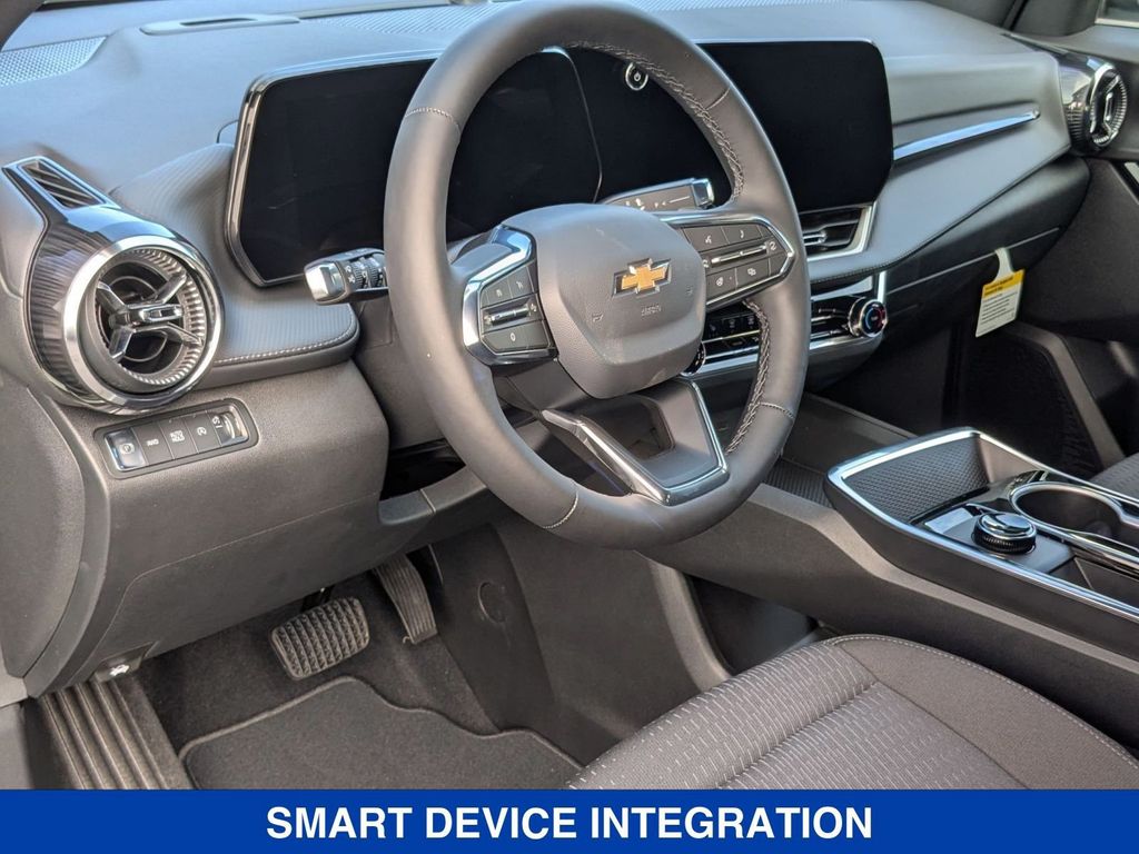 2026 Chevrolet Equinox AWD LT Image 18 of 36