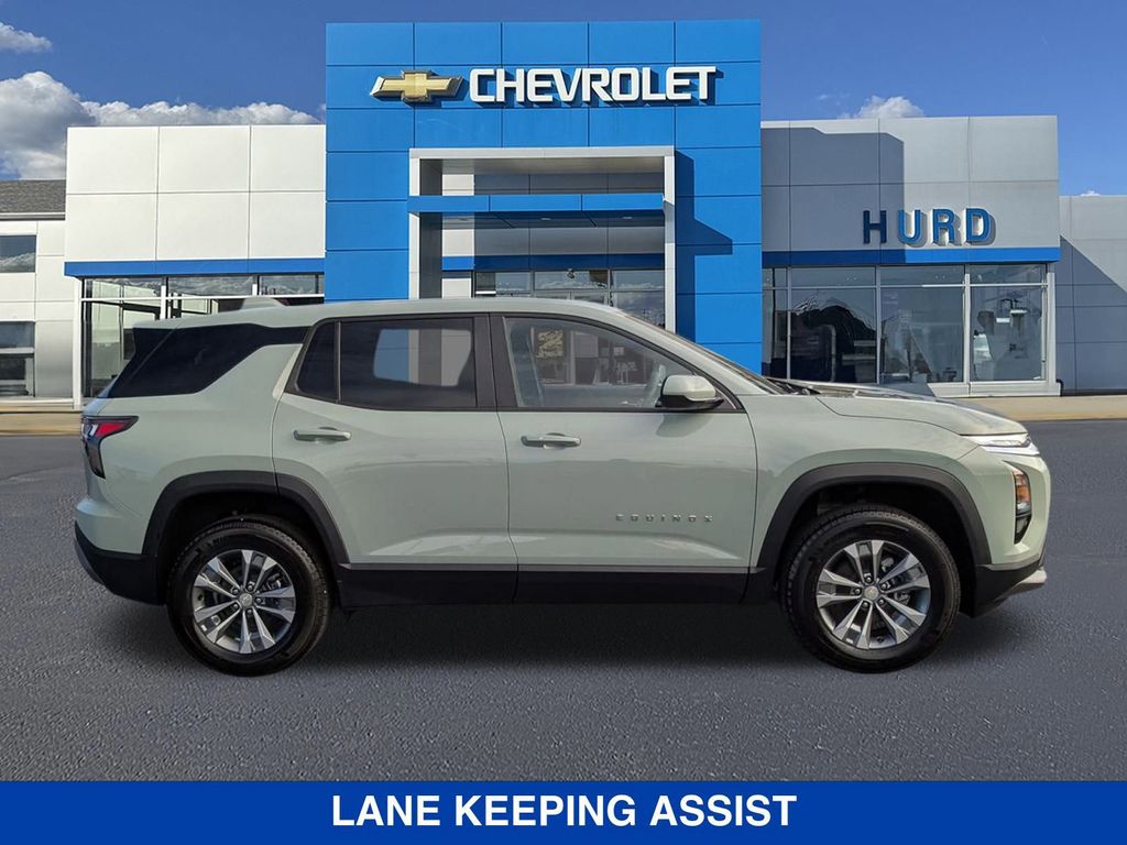 2026 Chevrolet Equinox AWD LT Image 4 of 36