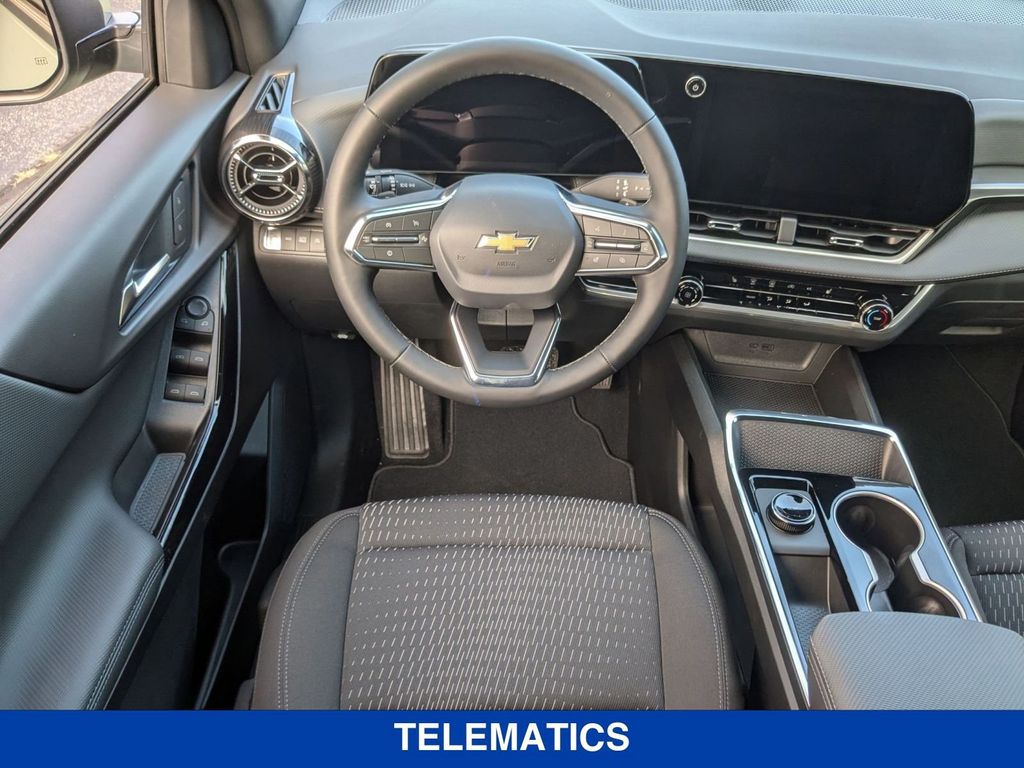 2026 Chevrolet Equinox AWD LT Image 17 of 36