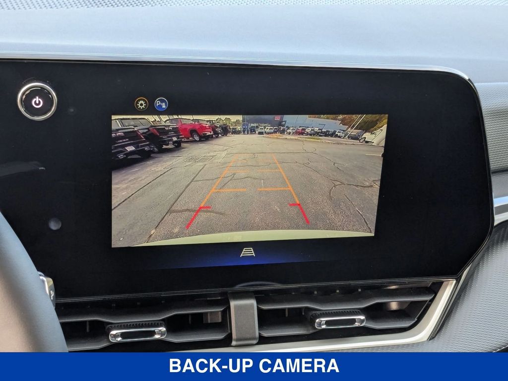 2026 Chevrolet Equinox AWD LT Image 22 of 36