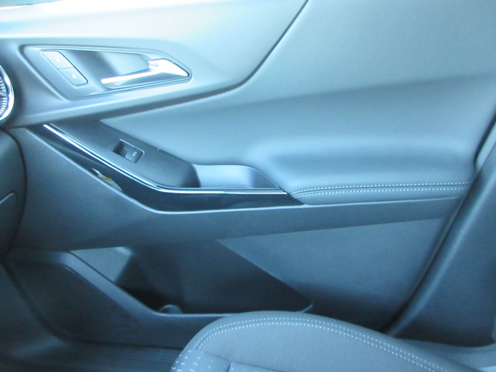 2026 Chevrolet Equinox AWD LT Image 26 of 31